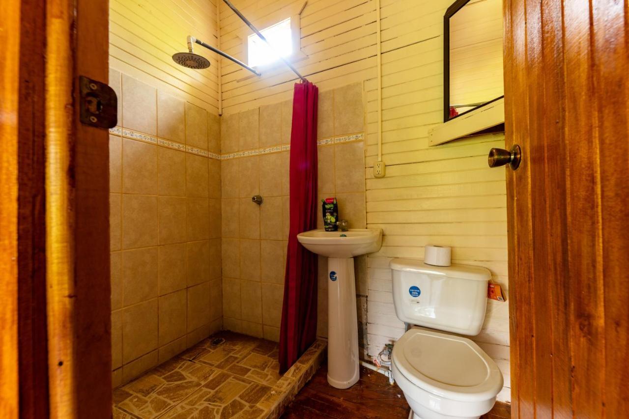 Oso De Osa Hotell Sierpe Exteriör bild